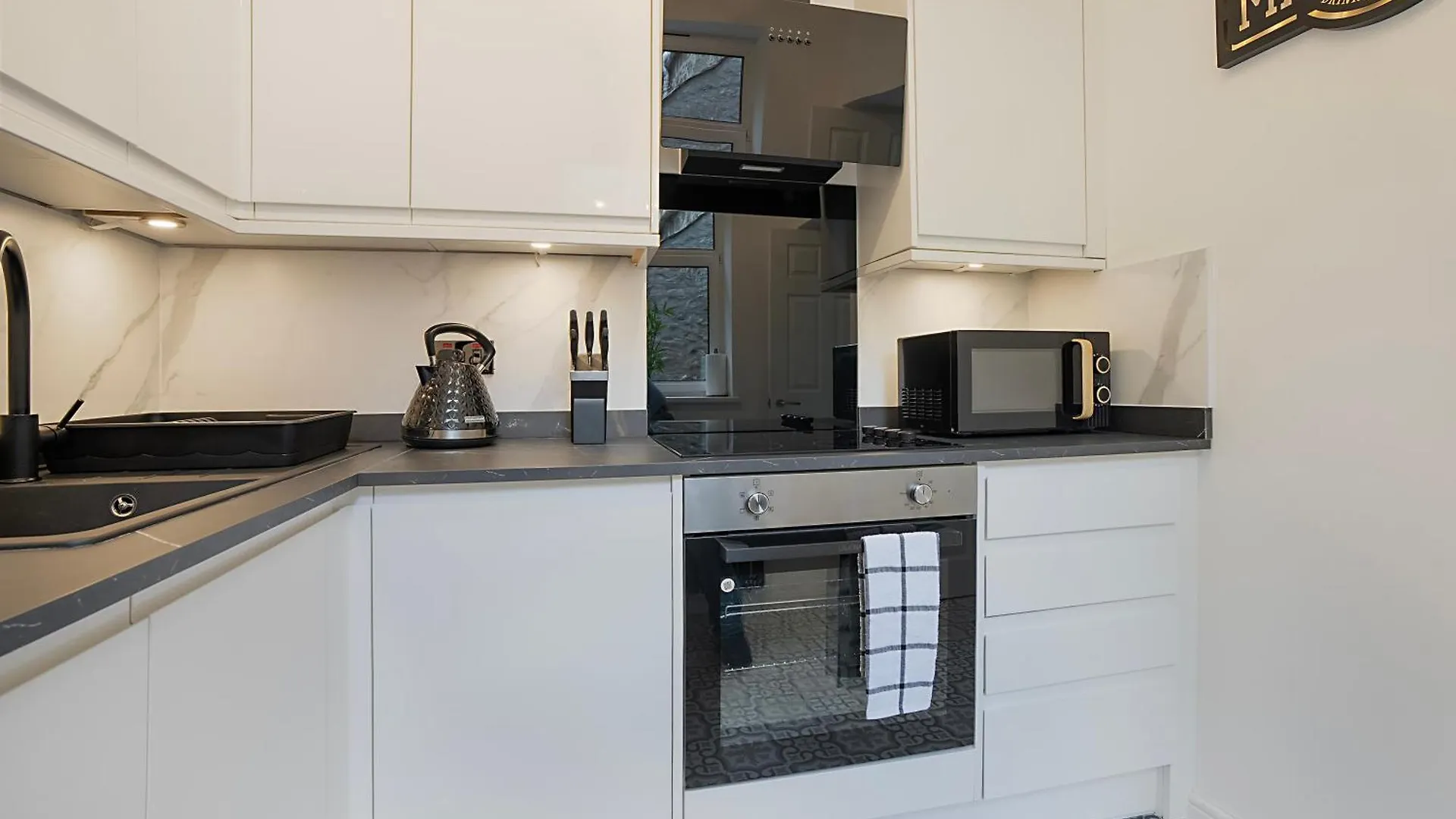 Jackson Terrace B - Grampian Lettings Διαμέρισμα Αμπερντήν